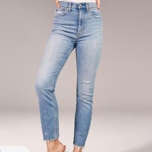 ABERCROMBIE&FITCH Ultra High Rise MomJean 27-Short